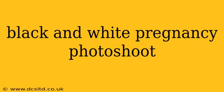 black and white pregnancy photoshoot